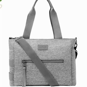 WADE DIAPER TOTE - Large. Excellent condition!